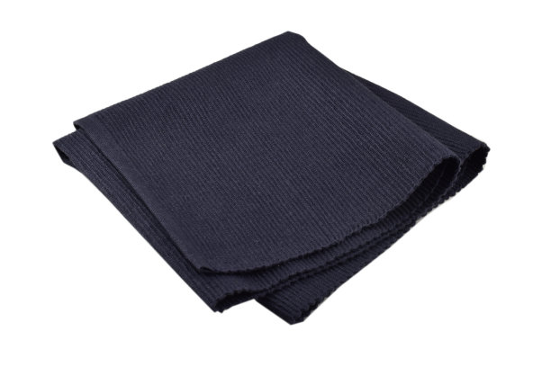 折叠放置垫孤立在白色背景与剪切路径图片下载