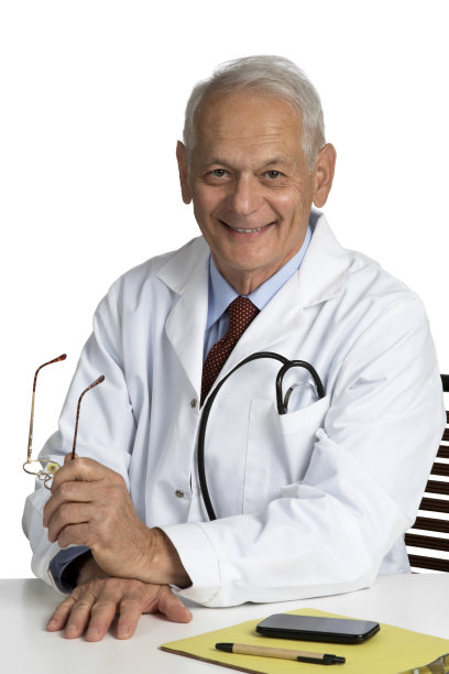 博士，带着露齿微笑看着相机图片下载