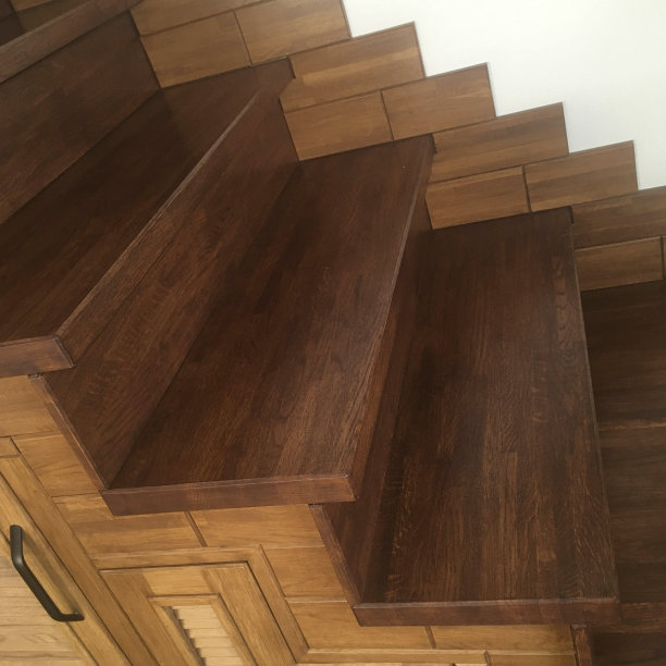 橡木制成的梯子几何碎片，手工制作图片下载