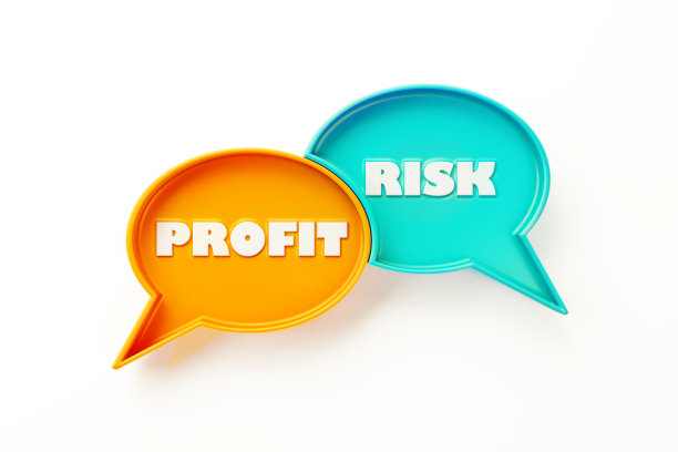 利润和风险概念-利润和风险书面橙色和蓝绿色语音气泡对坐在白色的背景图片下载