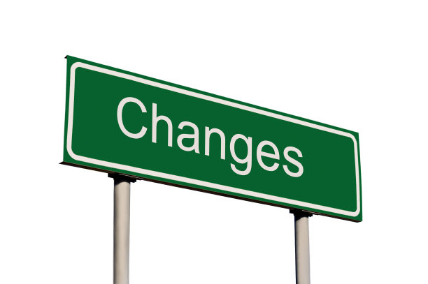 改变文本概念，绿色路标，白色框架，灰色杆子，大型详细水平孤立特写图片下载