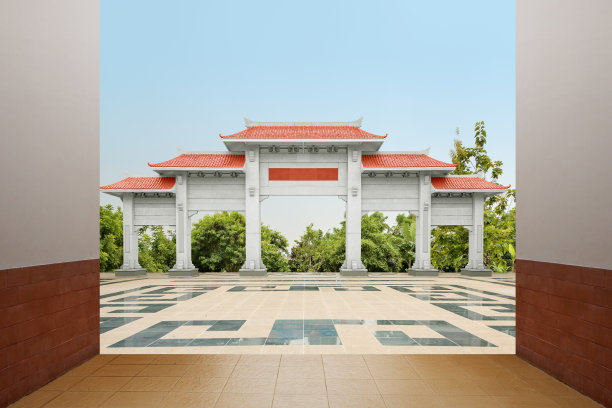 中国凉亭大门与红屋顶与花园景观图片下载