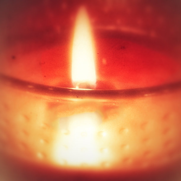 蜡烛的光芒图片下载
