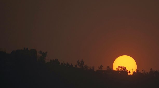 一天结束时图片下载
