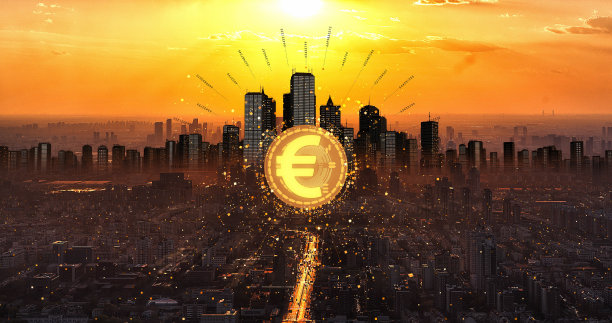 欧元货币符号闪耀在城市上空。有价值的黄金货币。图片下载