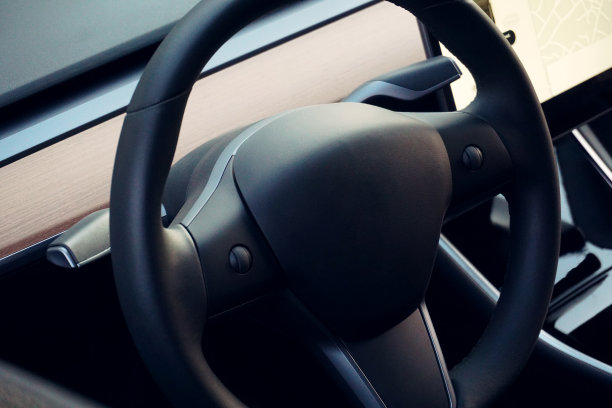 侧视图车轮电动汽车图片下载