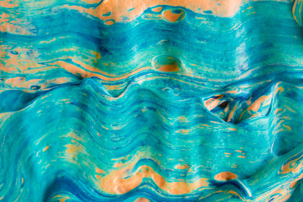 水平粗犷的液体油漆笔触。艺术流体艺术卷纹理图片下载