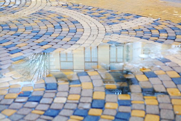 建筑立面的反射图片下载