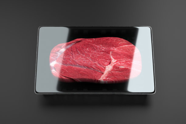 生肉盘在透明薄膜信封隔离-牛排包装- 3d渲染图片下载