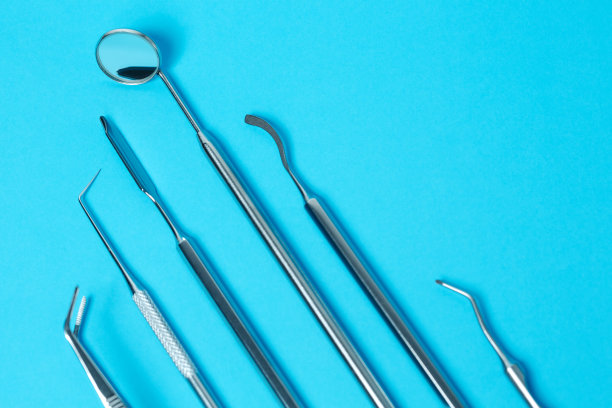 牙科仪器的牙科背景。特写镜头图片下载