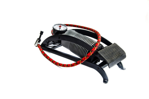 汽车气泵隔离在一个白色的背景。图片下载