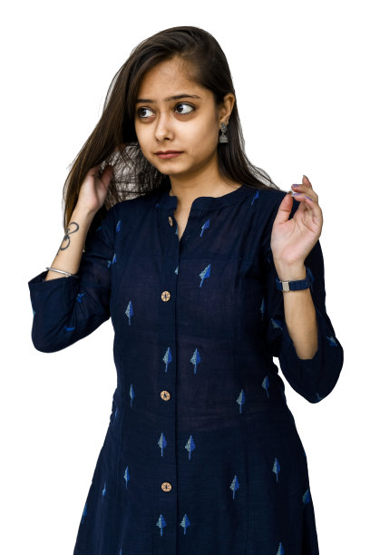 整理头发。图片下载