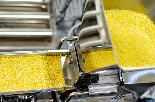 格兰诺拉麦片包装机。谷物及谷物包装图片下载