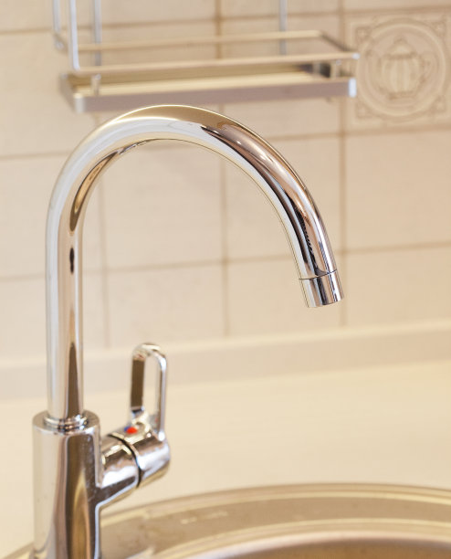 现代室内厨房水龙头图片下载