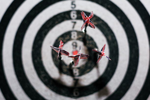 圆靶的箭图片下载