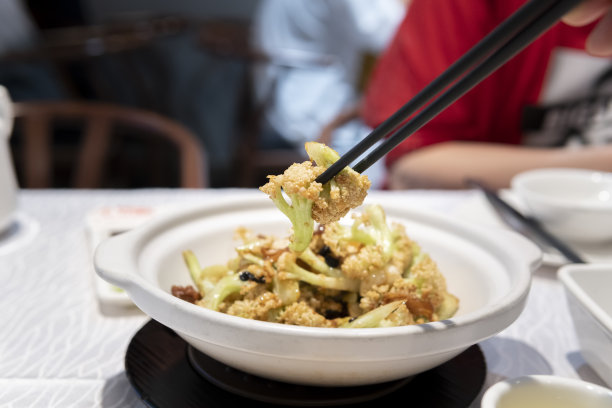 花椰菜在餐厅里炒图片下载