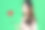 情人节的爱情和浪漫。美丽年轻的亚洲女人举着玫瑰在绿色孤立的背景。图片下载