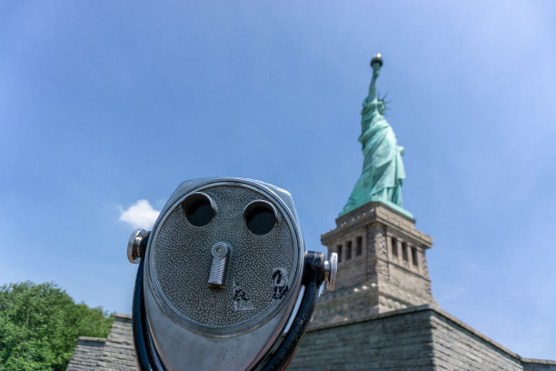 看看纽约的象征，自由女神像图片下载