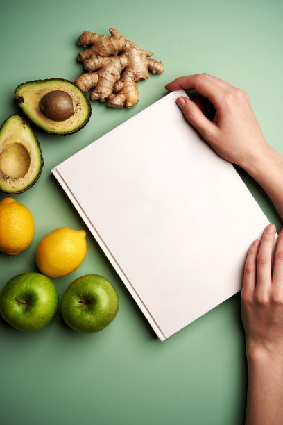 健康饮食食谱与新鲜蔬菜和水果图片下载