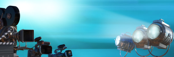 摄像机的剪影出现在带有蓝光的深色横幅上，以电影或电视为背景图片下载