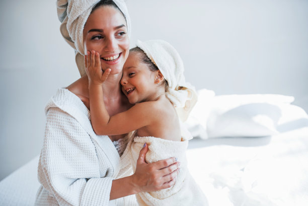 呵护照片素材ID：393626604