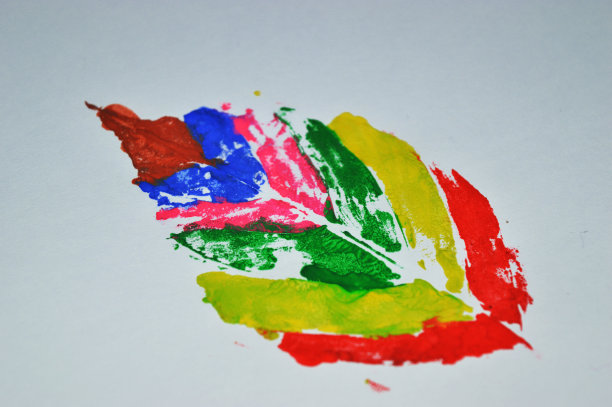 水彩素描多彩的树叶图片下载