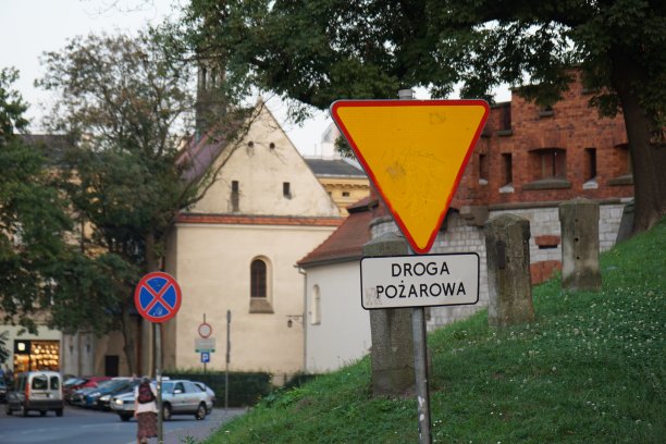 街景与标志对焦图片下载