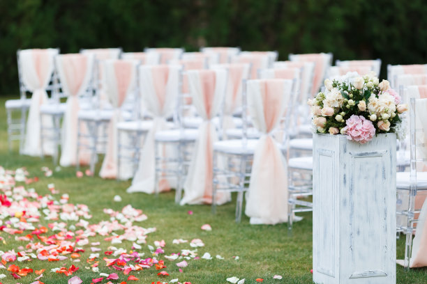 透明时尚塑料椅图片下载