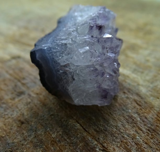 巴西宝石紫水晶图片下载