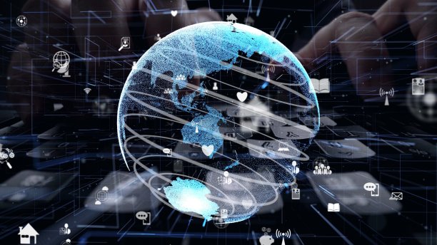 一个人在电脑键盘上工作与图形的互联网网络图片下载