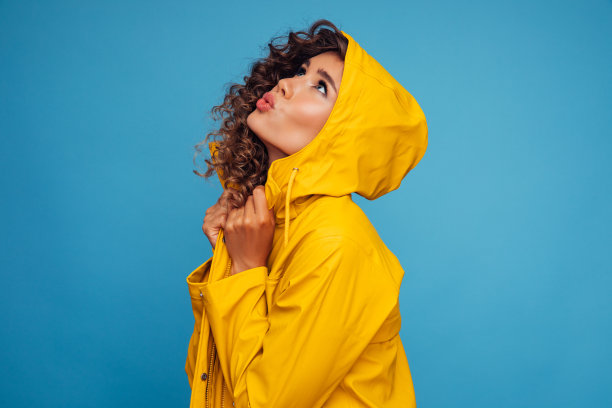 微笑的美丽的女人图片下载