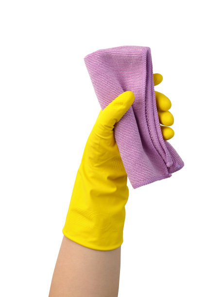 手拿黄色手套与抹布隔离在白色背景上清洗概念图片下载