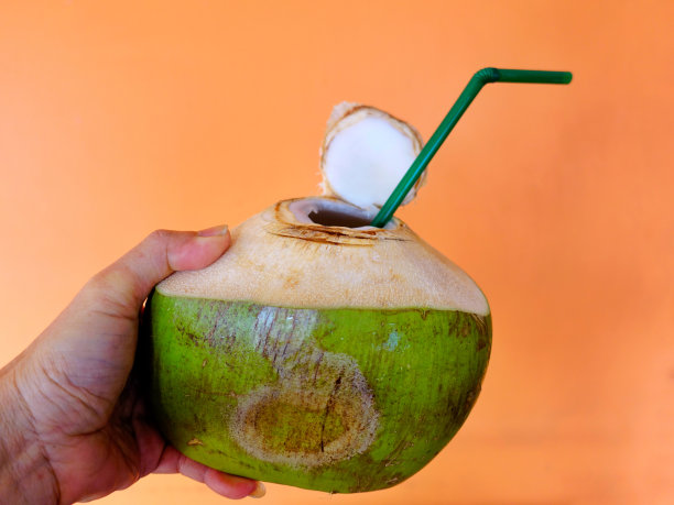 新鲜的椰子。图片下载