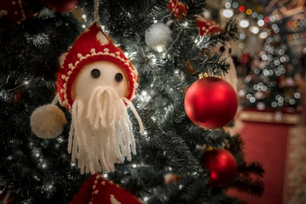 圣诞树装饰图片下载