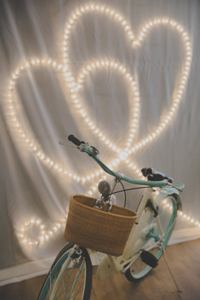 心形和自行车图片下载