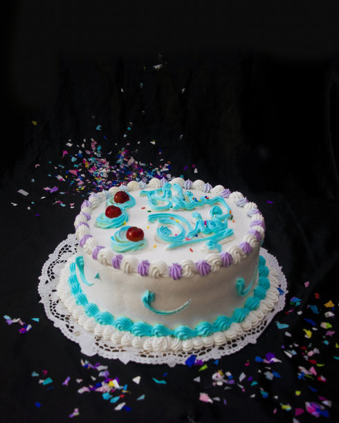 糖果蛋糕和樱桃图片下载