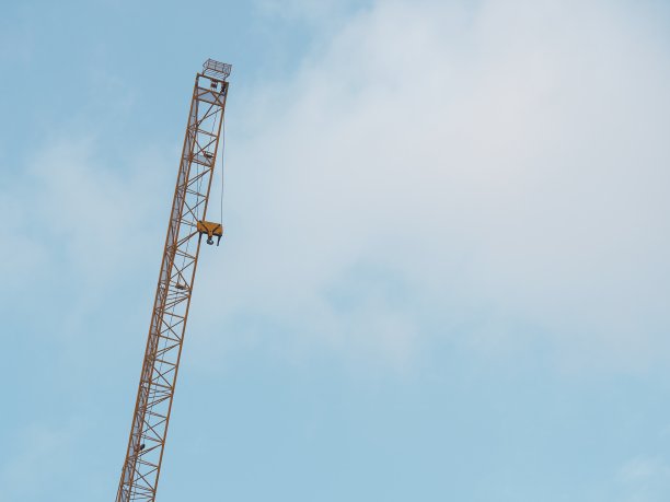 住宅或商业基础设施发展，建筑起重机照片图片下载