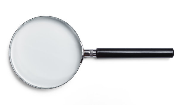 放大镜孤立在白色上。剪切路径包括图片下载