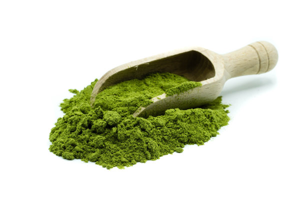 青稞粉分离在白色背景上图片下载