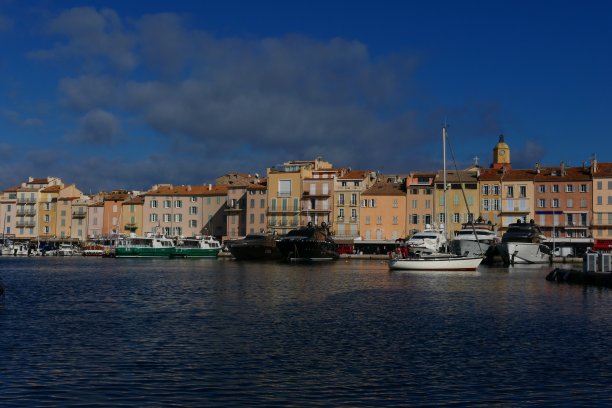 瓦尔州圣特罗佩港图片下载