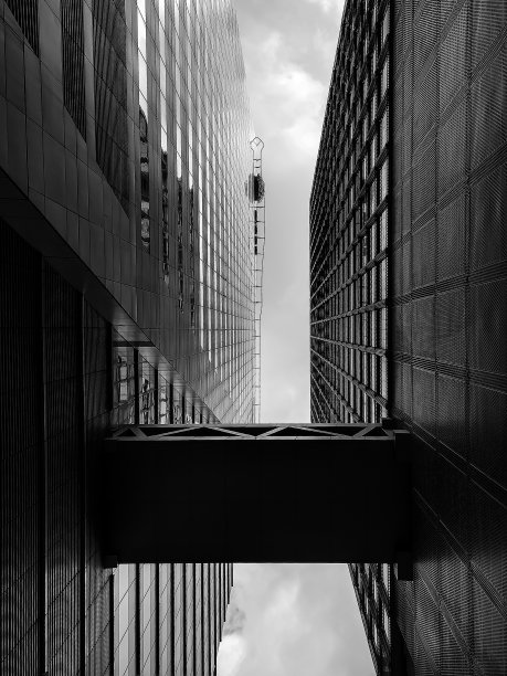 弥合的差距图片下载