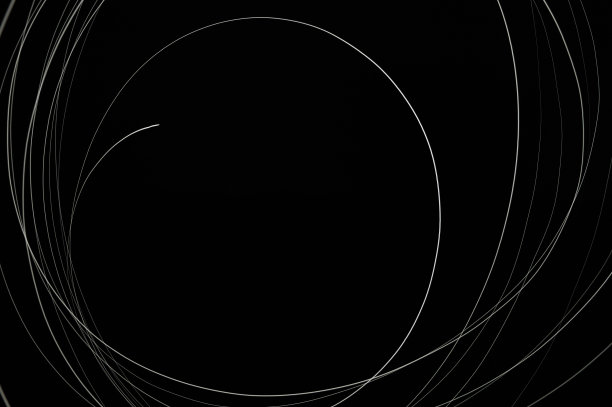 被照亮的漩涡圈线框架图片下载