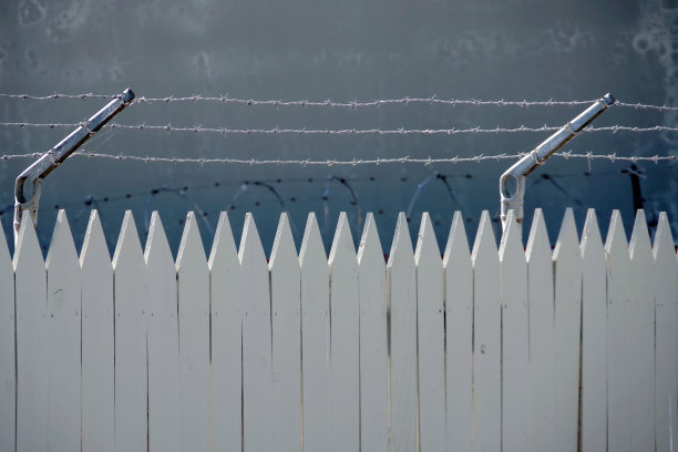 安全栅栏图片下载