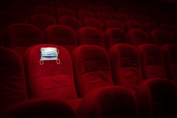新冠肺炎疫情期间，剧院、演艺厅、影剧院空无一人图片下载