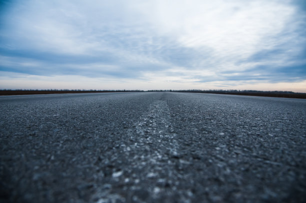 无尽的柏油路图片下载