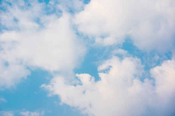 火火焰燃烧发光的黑色背景概念图片下载