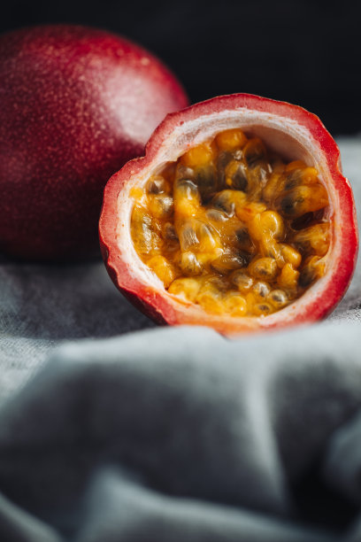 美味的百香果图片下载