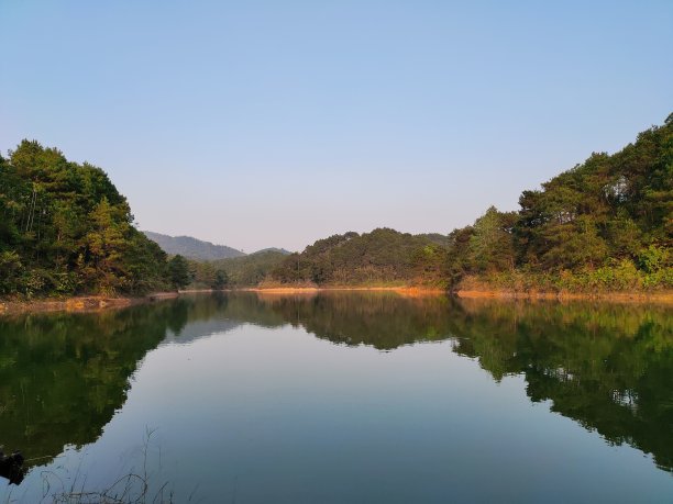 美丽的湖图片下载