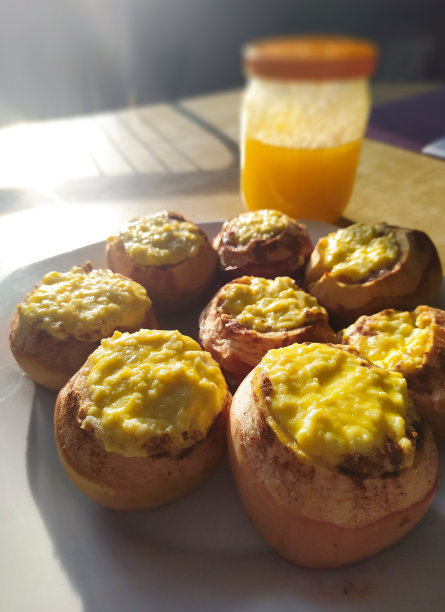 烤苹果塞图片下载