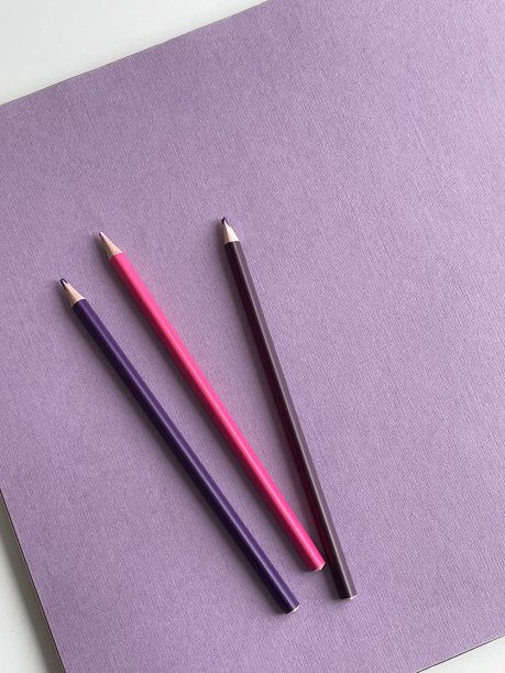 铅笔和专辑图片下载